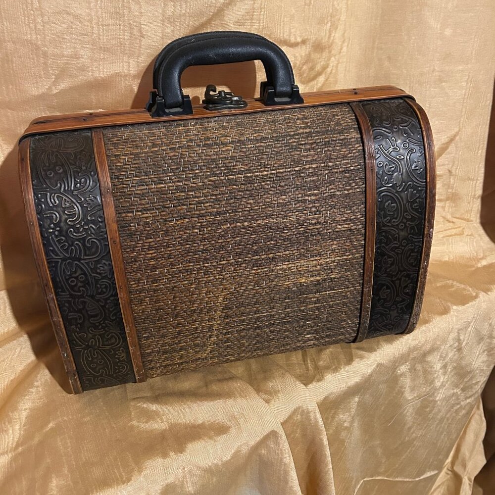 Vintage   Rare Woven Wicker  Rattan Suitcase